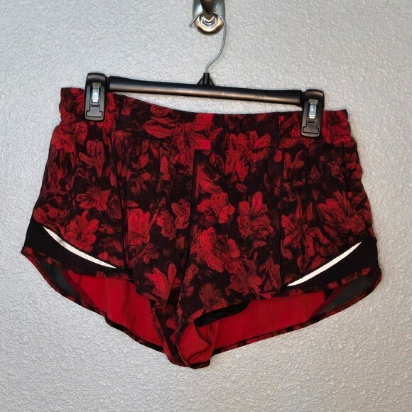 Lululemon Hotty Hot Short II 2.5" - 12 RARE - Picture 3 of 6